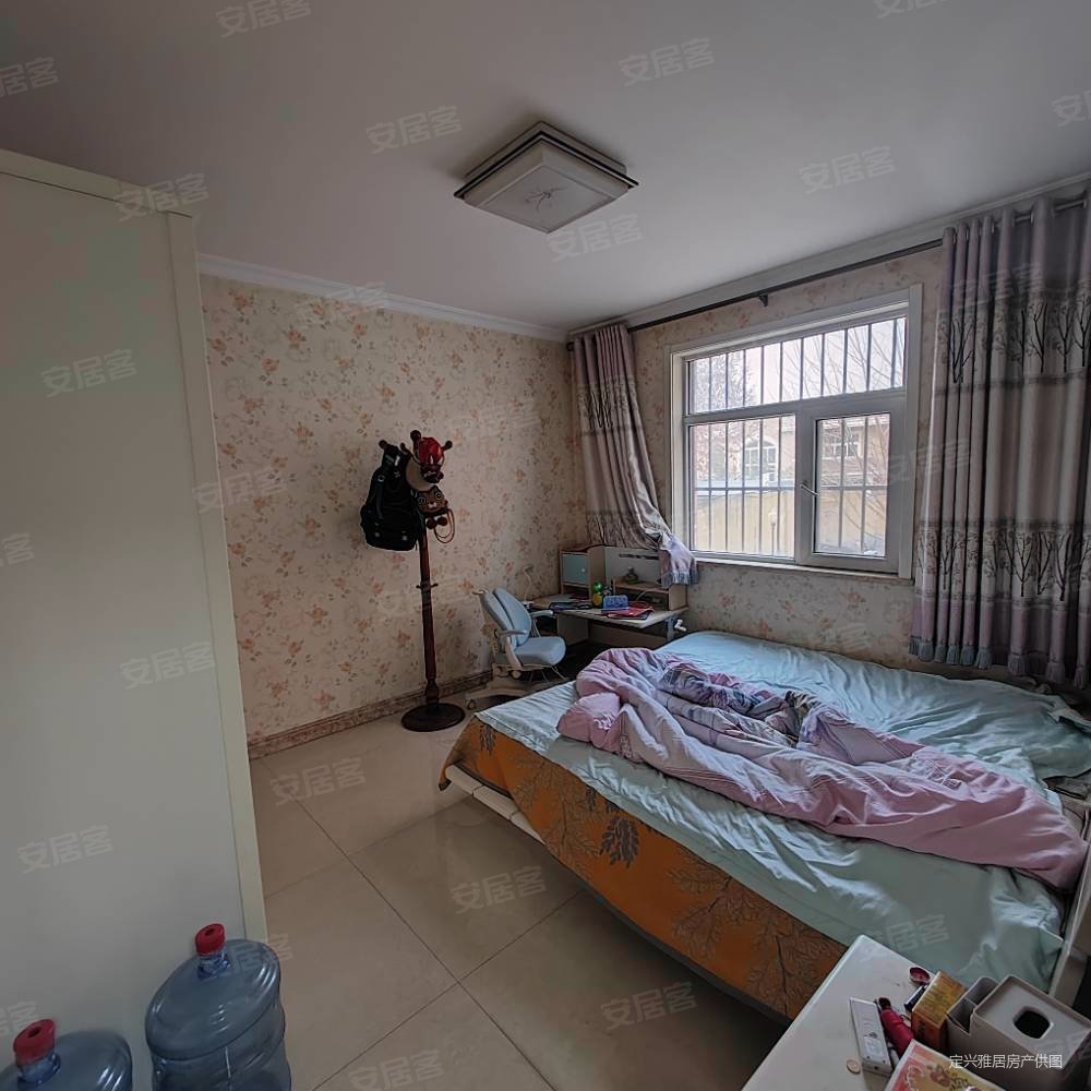 恒诚金玉华庭3室2厅1卫118㎡南北77万