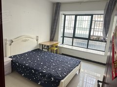 信阳平桥平中大街电子产业园 太古广场对面 无中介费民水民电 拎包入住出租房源真实图片