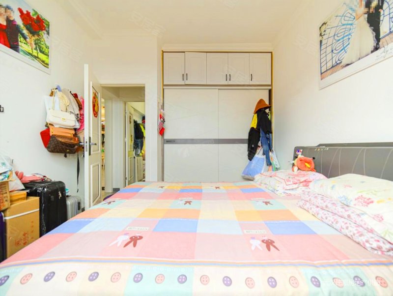 业主急卖 高鑫名居 朝南三房 楼层好 家具家电全送 随时看