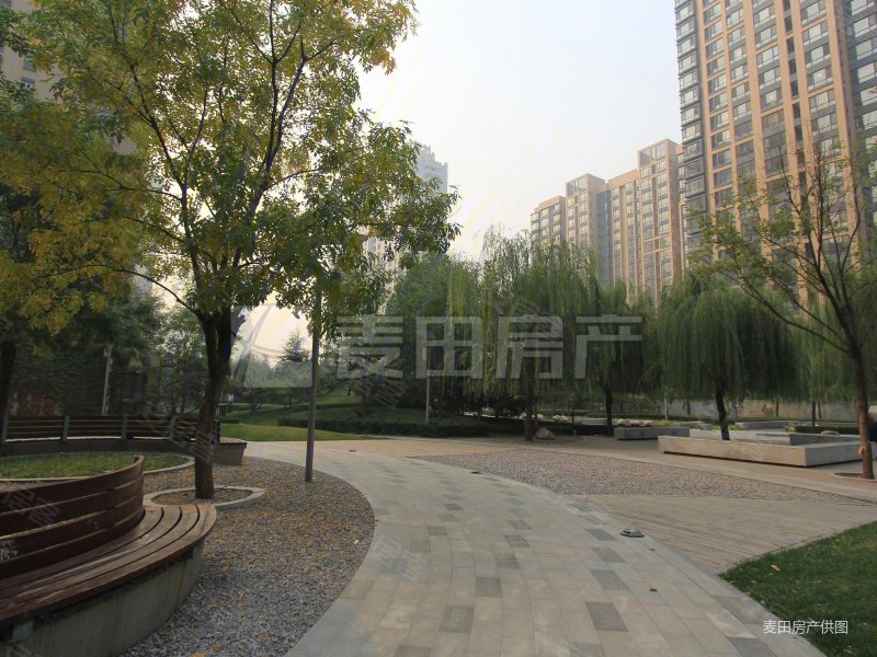 中国铁建国际城4室2厅2卫148.54㎡南北1158万