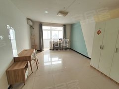 酒仙桥将台路东风北桥360酒仙桥三街坊低楼层4居室主卧