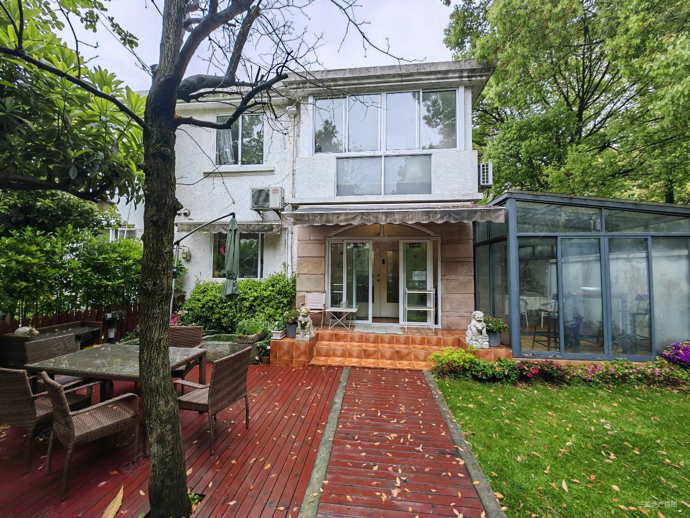 笋盘出售虹桥核心区域长堤别墅小别墅上下两层有天有地