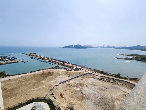 青岛黄岛东方影都灵山湾壹号灵山湾壹号精装大套四,看海景非常棒,家具