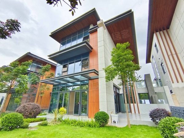 昆明官渡福保片区山海荟山海荟全新精装独栋别墅 可商用大开间 180平