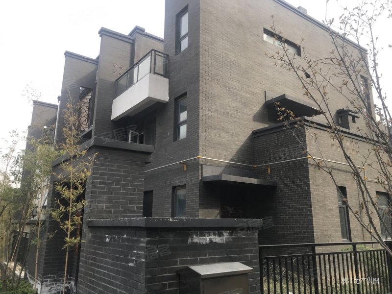 在洛阳 在洛龙 163万即可买到上下三层的别墅 全新毛坯,龙门一号(别墅