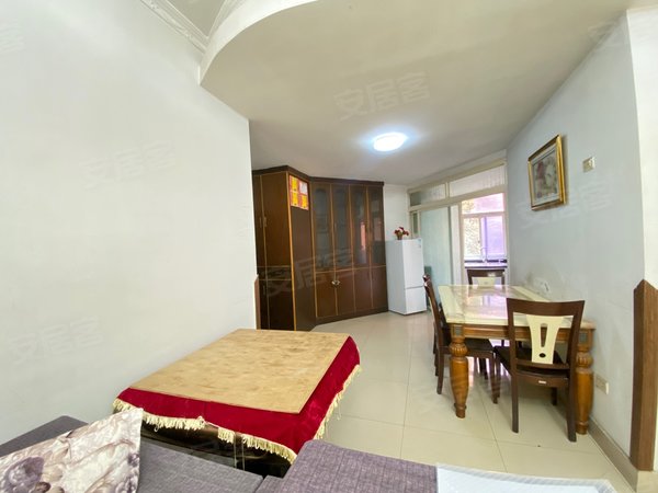 急租急租中医院对面朵力名都小区房子干净卫生近轻轨站