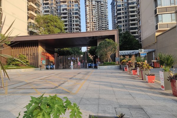 保利领秀前城领秀府,凤岭南路16号-南宁保利领秀前城领秀府二手房