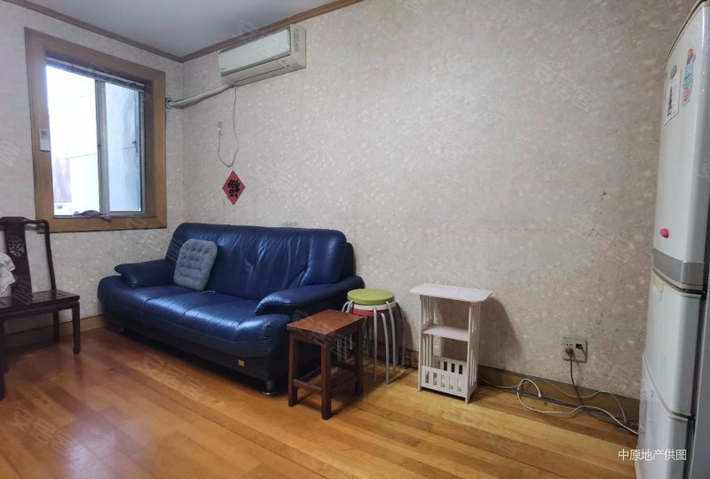 金鹏花园(西区) 满五   交通便捷 近地铁 正规商品房