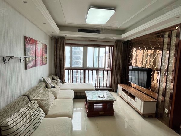 重庆永川人民广场康安尚都(二期)紧邻万达,妇幼保健院对面,精装两室