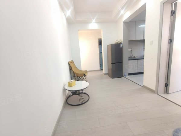弥勒新世界佛城广场湖景御翠园生态园旁小高层精装带家具家电低价出租拎包入住第一次出租可以出租房源真实图片