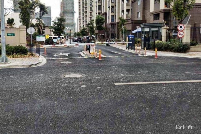 急卖!!惠小四中!!双南户型!!好楼层!!价格可谈!!有钥匙,民乐城文竹苑