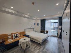 六盘水钟山新世纪广场德坞市医院独立卫浴电梯好房急租，月租金1000，付一押一。出租房源真实图片