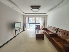 河池宜州宜州城区现代城小区三房，配套齐全，房子宽敞明亮，看房方便！出租房源真实图片