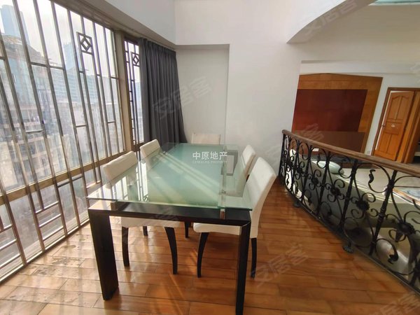 广州天河棠下骏景花园高层大复式 带露天大平台 居家办公优选出租房源