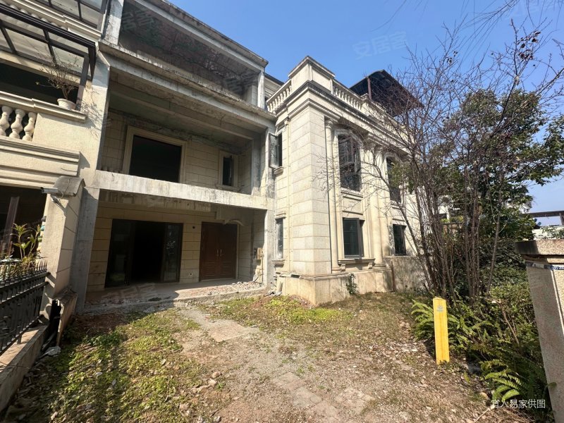 碧桂园翡翠湾别墅 带私家花园 神女湖高住区域,碧桂园翡翠湾二手房