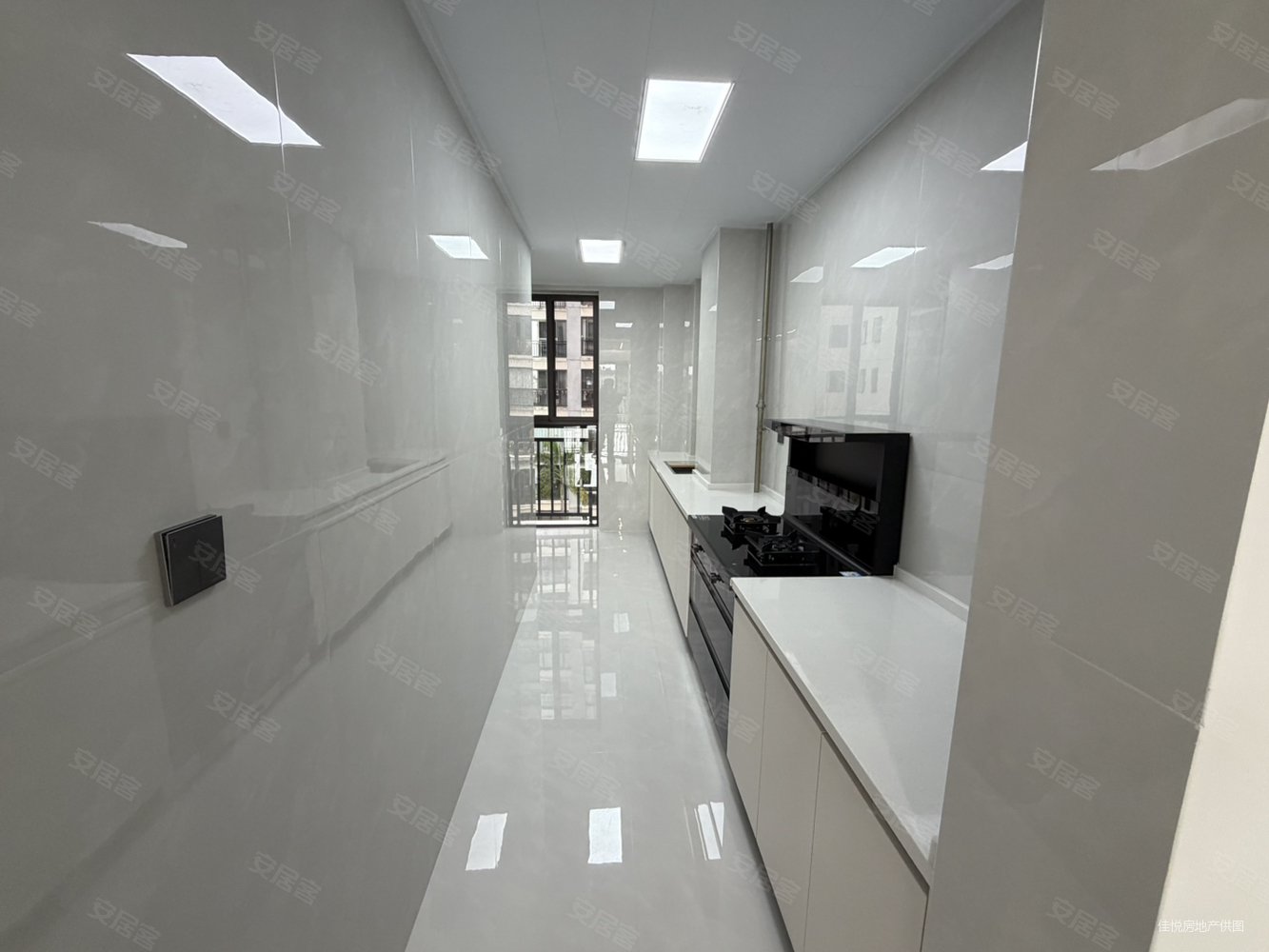 盛景苑4室2厅2卫125.5㎡南北89万