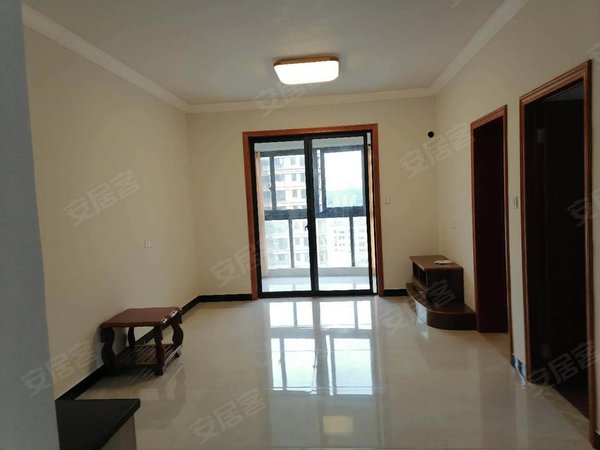 杭州萧山闻堰三江名苑三江名苑  精装修两房 电梯房 配套齐全 新小区