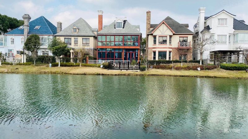 天使湾独栋别墅南进门南客厅南花园花园200平随时看房