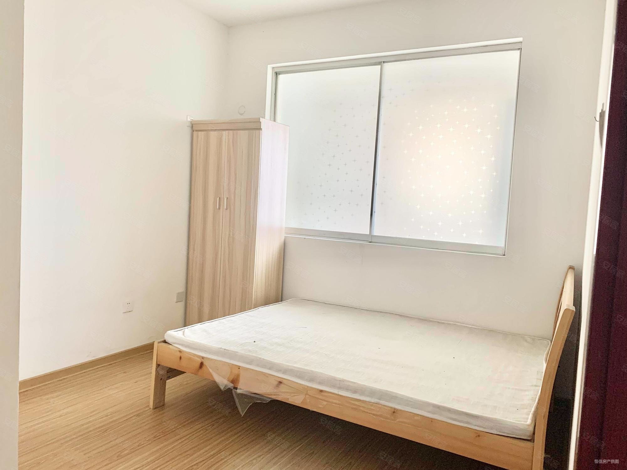 潍北花园3室2厅1卫131.4㎡南北75万