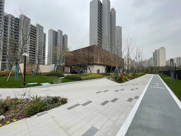 昆山玉山城南万科江湾澜庭品质万科江湾澜庭,绝美大3房,图片真实,随时