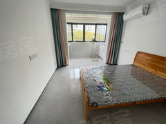 上海普陀万里城香泉小区，3房1厅，精装修，楼层好，看房有钥匙，随时看出租房源真实图片