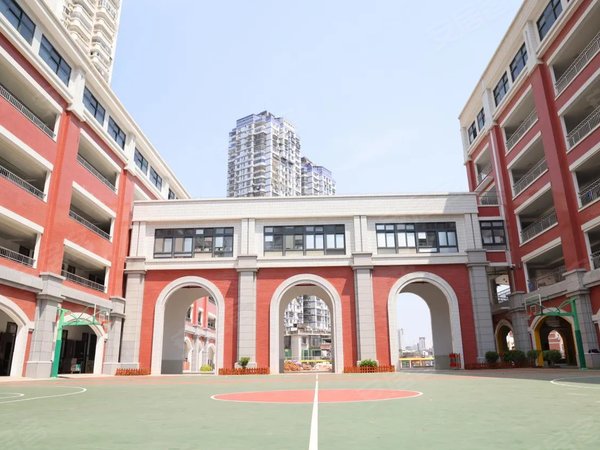 厦门思明新华路教育局宿舍教育局宿舍 中山公园地铁口 第一医院新华城