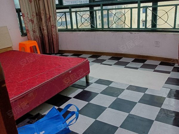 常州新北万达旺角花园个人,万达对面,旺角花园,位置特别好,交通方便