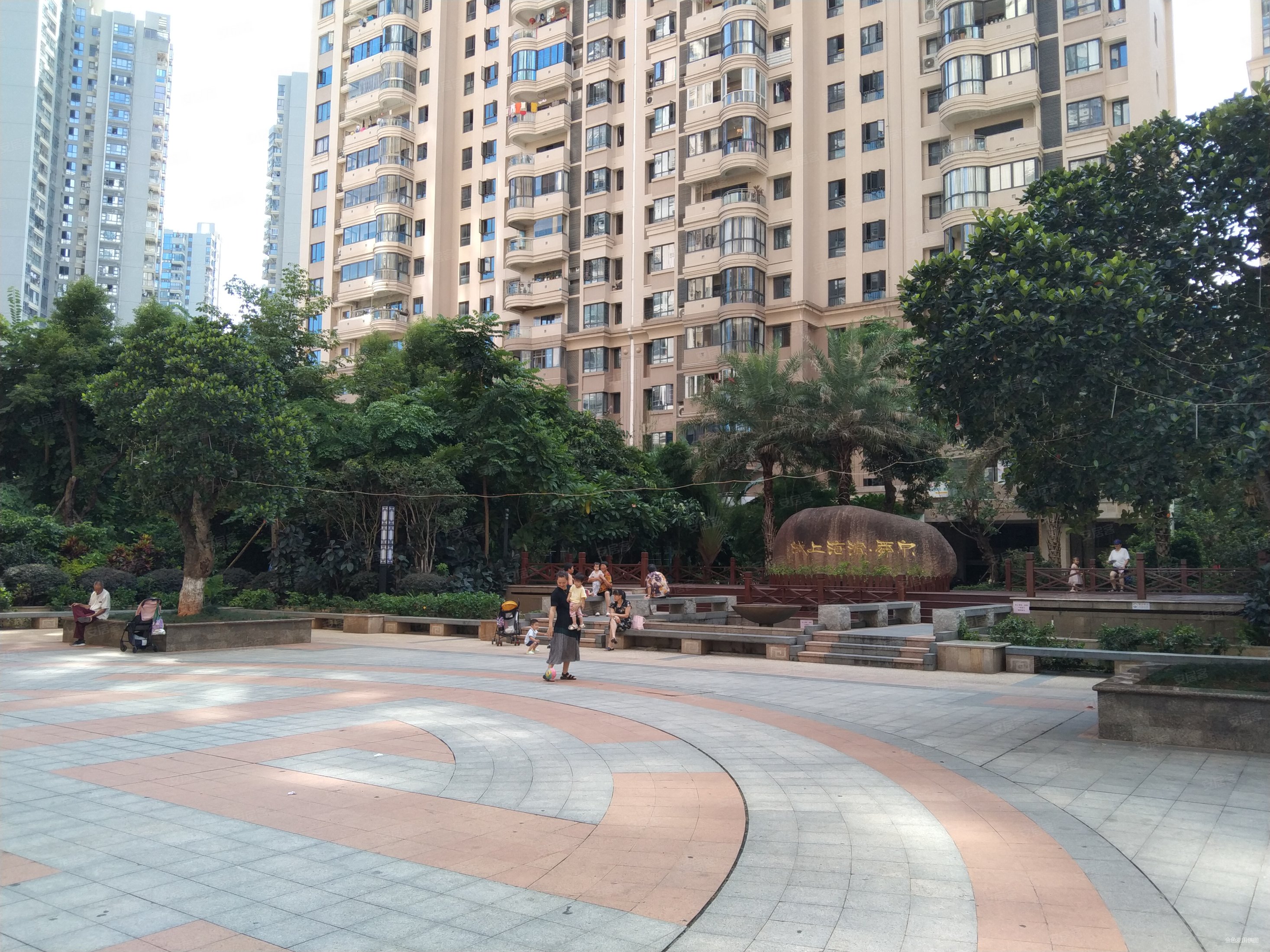 泉舜滨海上城 双卫格局 商圈成熟 南向采光好 有电梯