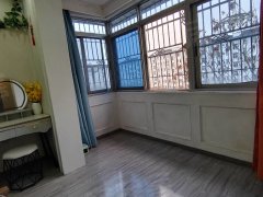 个人招租无中介费，广济南路地铁站精装修公寓