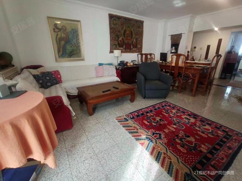 联宝公寓 4室 2厅 227平米