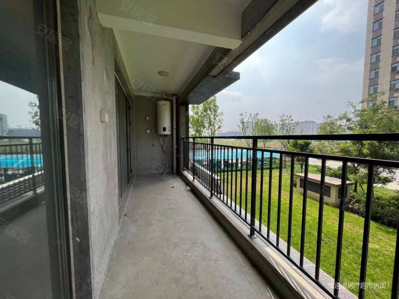 清河熙华园4室2厅2卫153㎡南北99万