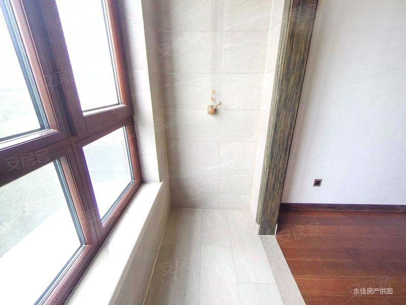 高档住宅  国赫天著 4室 精装修