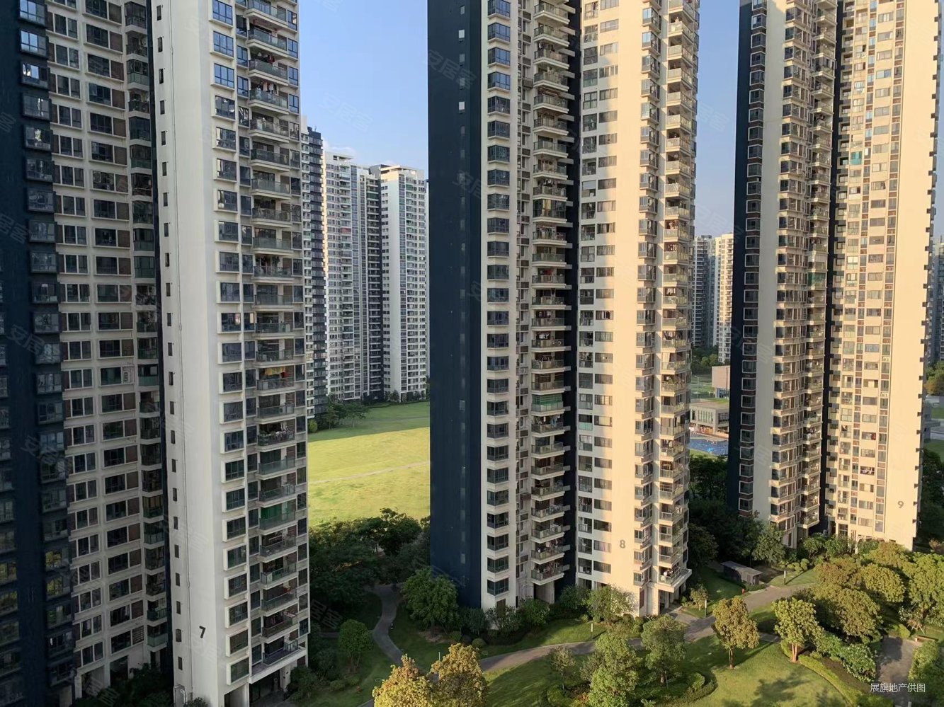 自由人花园 三房可改四房 南北对流 装修保养好