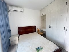 福州仓山仓山万达房主诚意出租
万达旁精装五房四卫
带全屋壁柜天然气
拎包入住出租房源真实图片