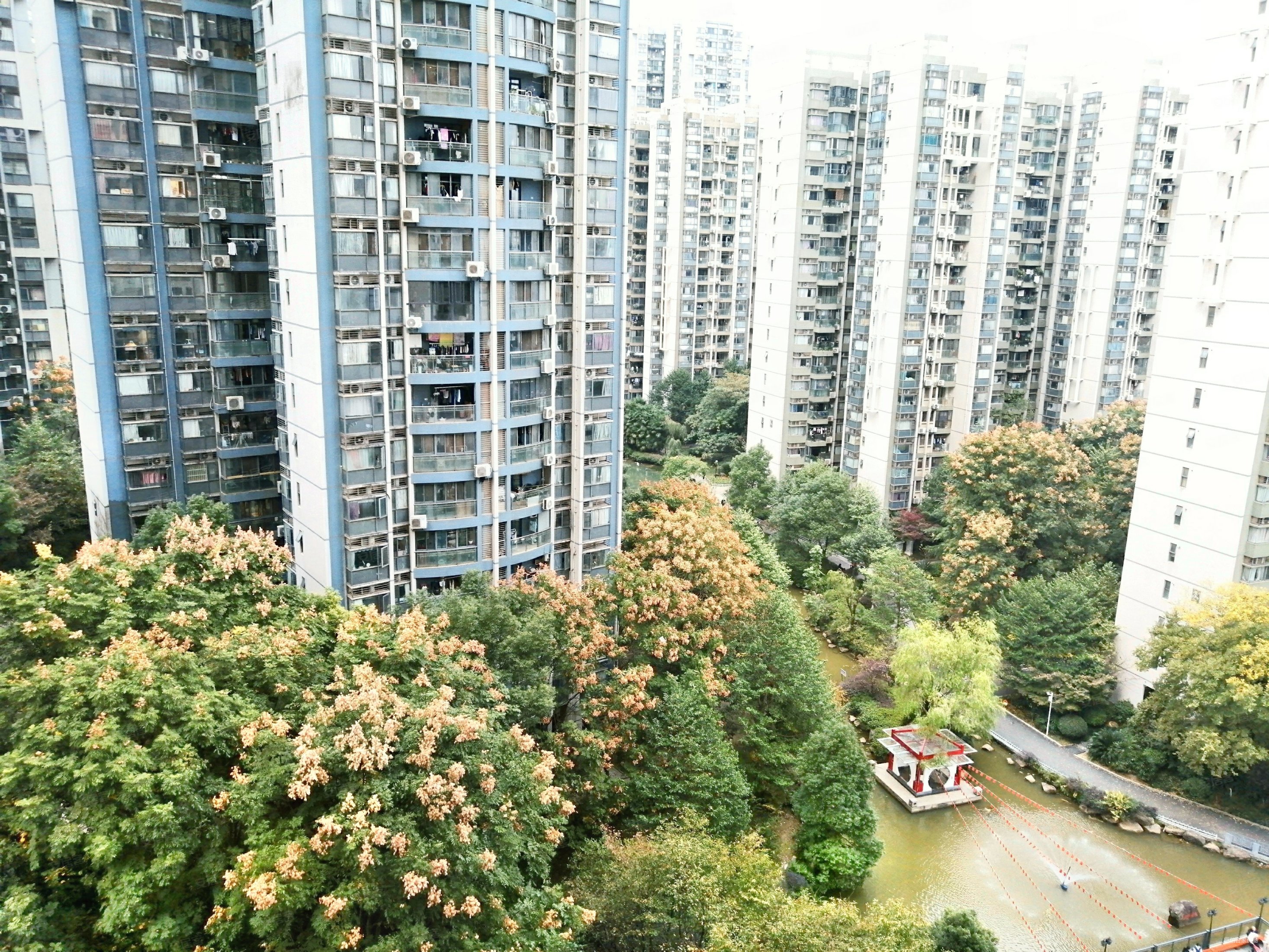 武汉房产网>武汉二手房>洪山二手房>卓刀泉二手房>保利华都>