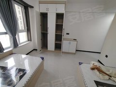 阿克苏阿克苏市阿克苏城区月租1600元  短租房  三月起租  房间有卫生间出租房源真实图片