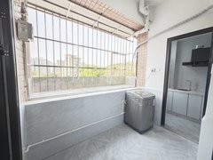 深圳龙华龙华周边观澜富士康一房一厅 喜欢直接点头像私信我 民水电梯房 好停车出租房源真实图片
