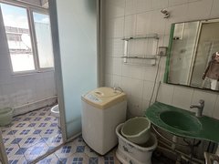 沂源城区银座西鱼台精装三室，全套家具家电14000可议出租房源真实图片