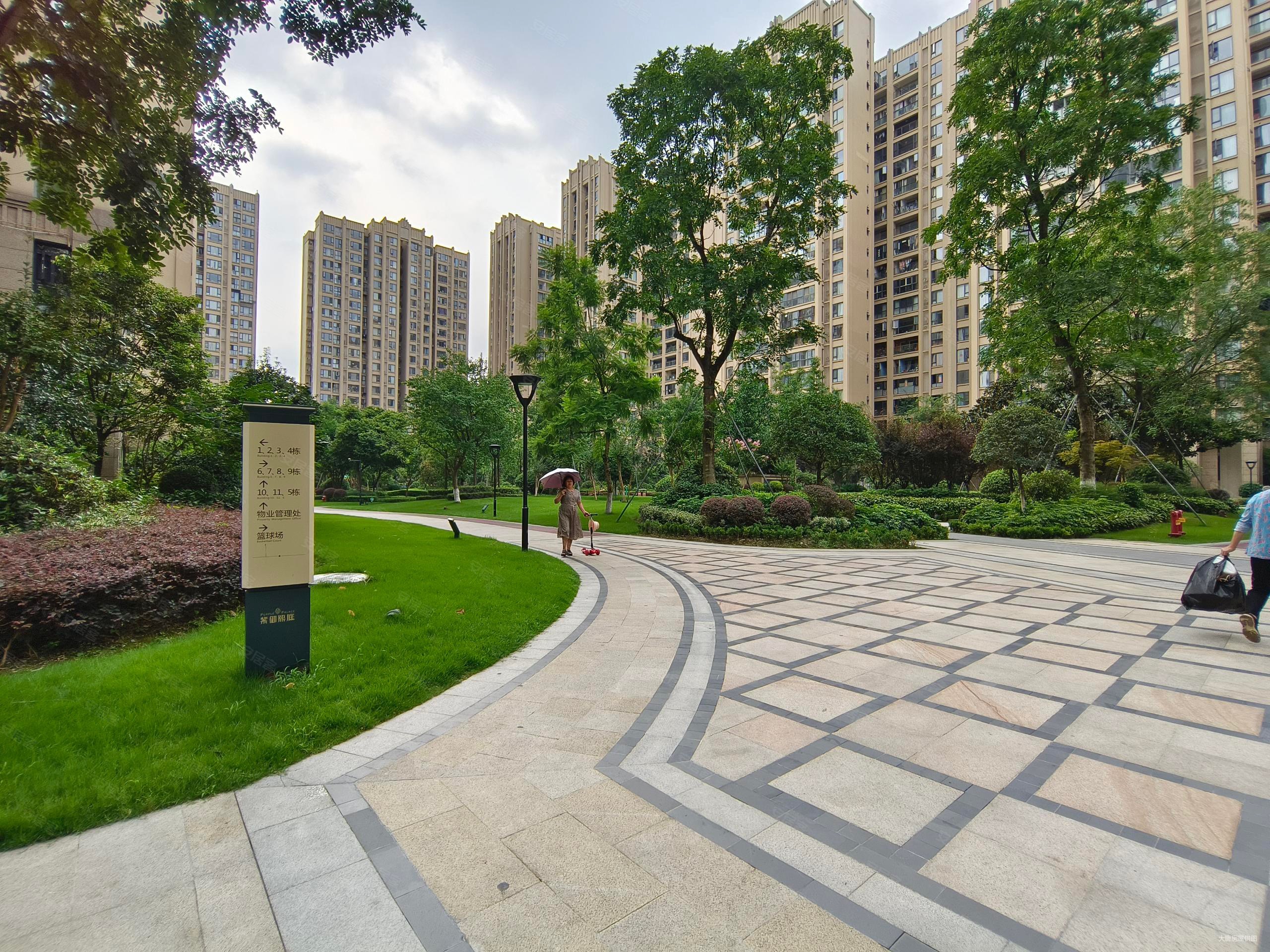 紫御熙庭成都西站地铁口50米房品质小区