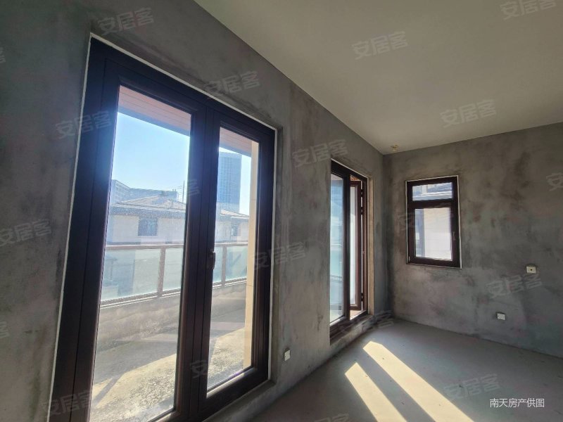 梁祝文化小镇天逸湾(别墅)二手房,2000万,5室2厅,4卫,300平米-宁波