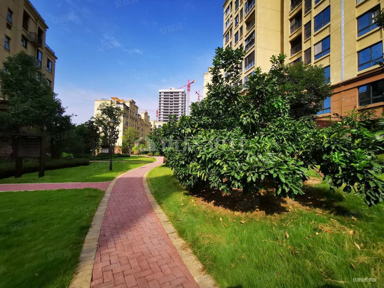 力帆翡翠郡(一期)2室2厅1卫79㎡南100万