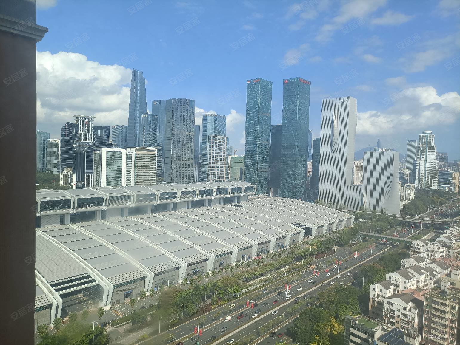 福田cbd会展旁皇都广场新出3房2卫业主降价指导价急售