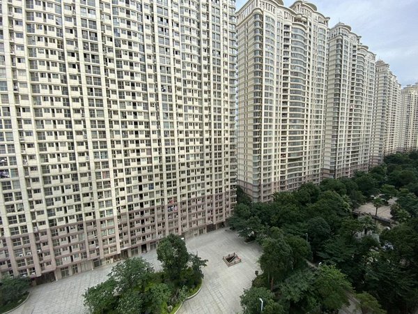泉州洛江万安街道嘉琳广场洛江农贸市场 友谊超市旁小三房 1400块