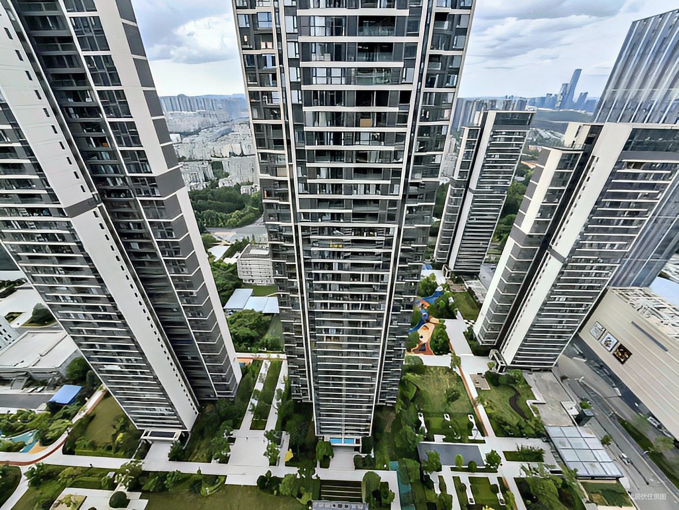 华润悦府fgh区二手房,255万,4室2厅,2卫,166平米-贵阳安居客