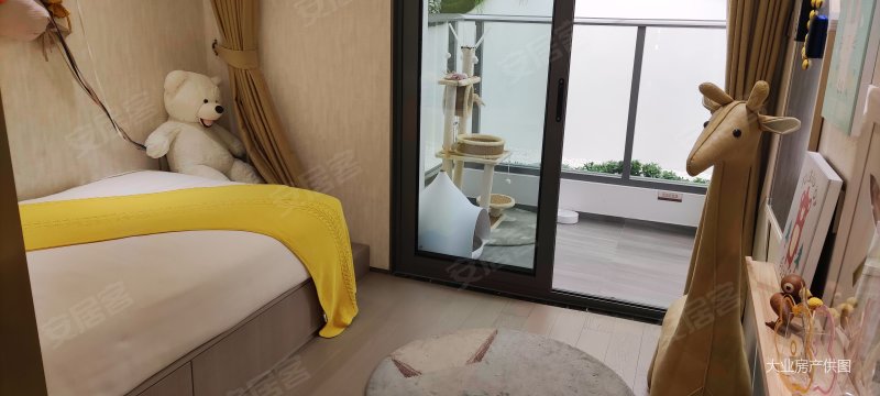 的一套山语兰亭洋房挑税125万净硖石南苑