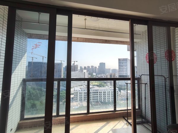 光明大街,东周小学旁,光明人民医院对面,明安花园2房配套完善