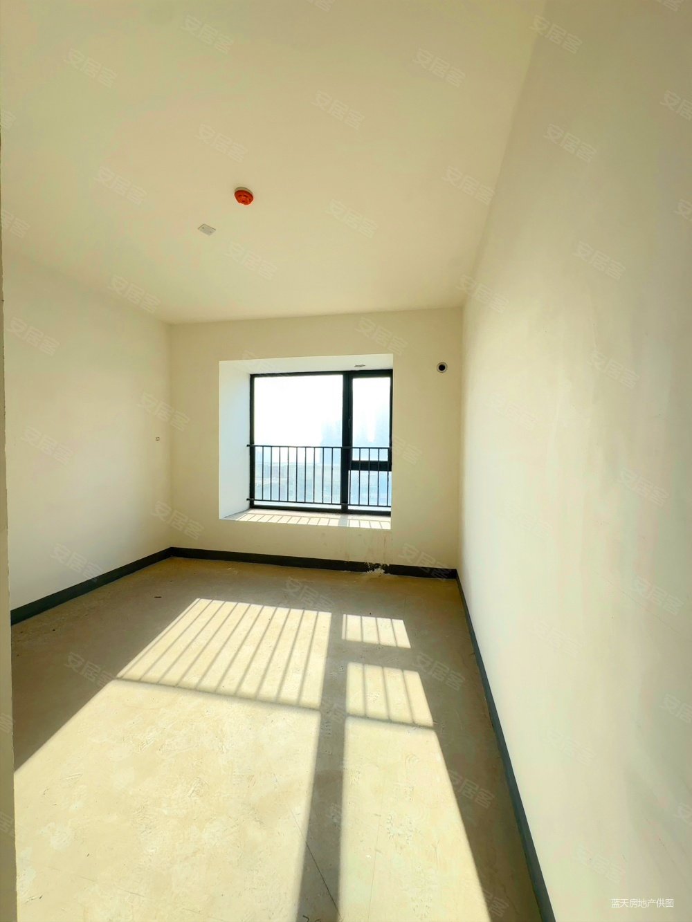 大华锦绣前城4室2厅2卫142.02㎡南北217万