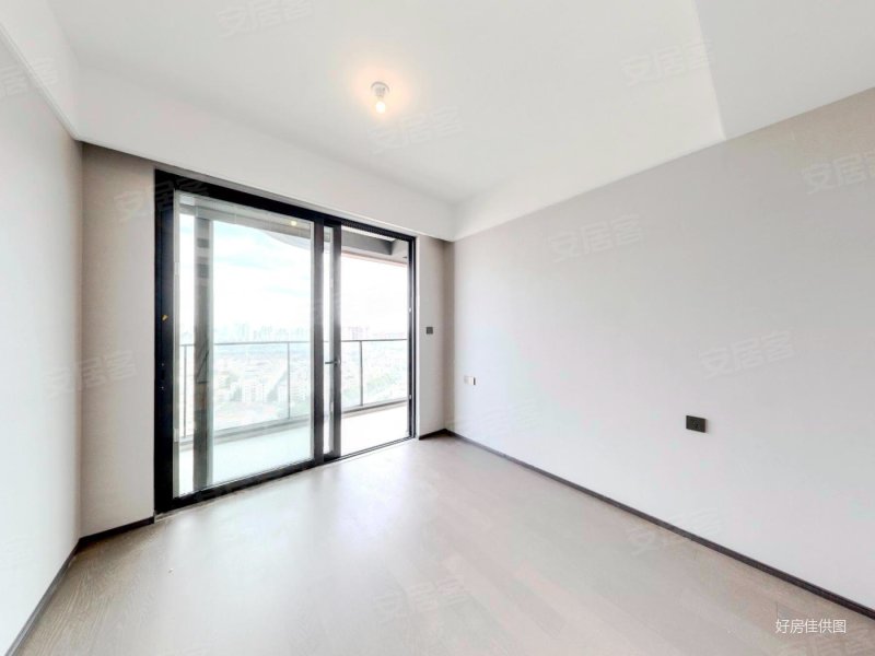 业主急售 平 前排好楼层 万科品质 一梯一户,蓝光黑钻二手房,375万,4