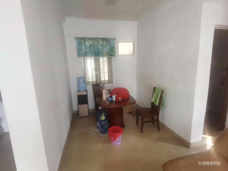 银湖花园(寮步) 南向采光好 中间好楼层 小区绿化高