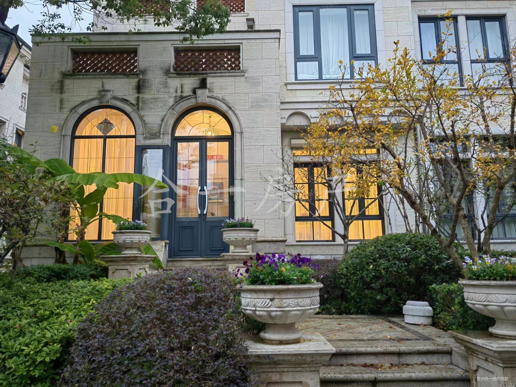 九龙仓国宾1号(别墅)5室3厅6卫415㎡南北4200万